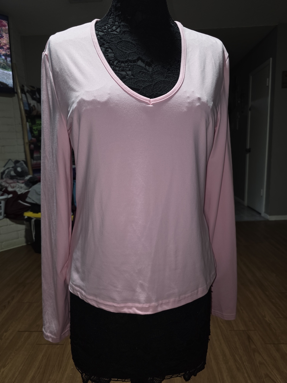 Everyday V-Neck Long Sleeve Top - Pink